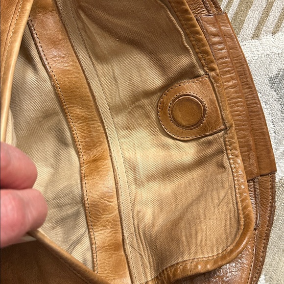 Bed|Stu Greenway Rustic Tan - Picture 2 of 11